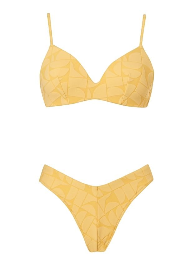 Try on 51 online with AI