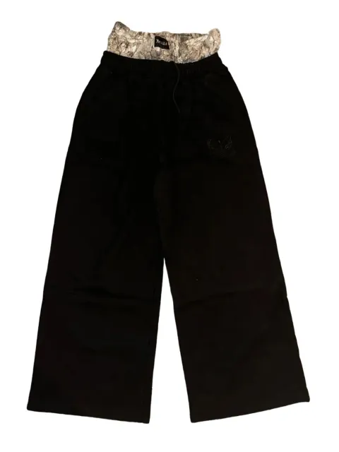 Try on b14 online with AI