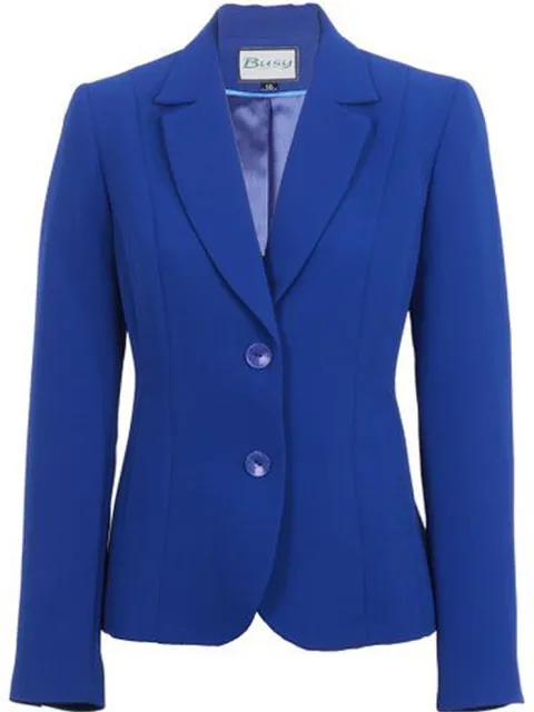 Try on suit3 online with AI