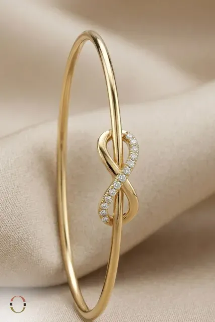 Try on Bracelets online with AI