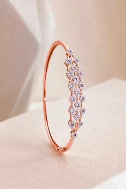 Try on Bracelets online with AI