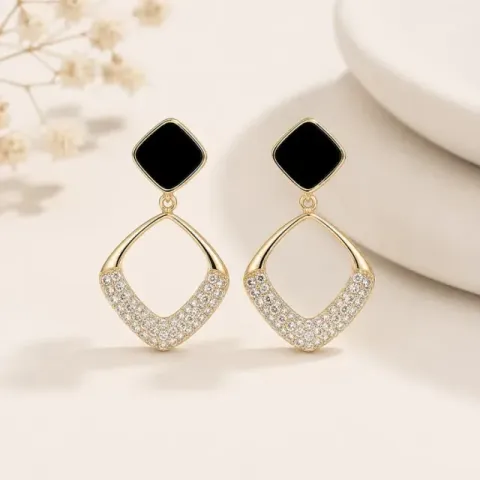 Try on Earrings online with AI