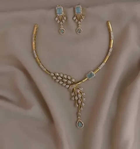 Try on Necklace & earrings online with AI